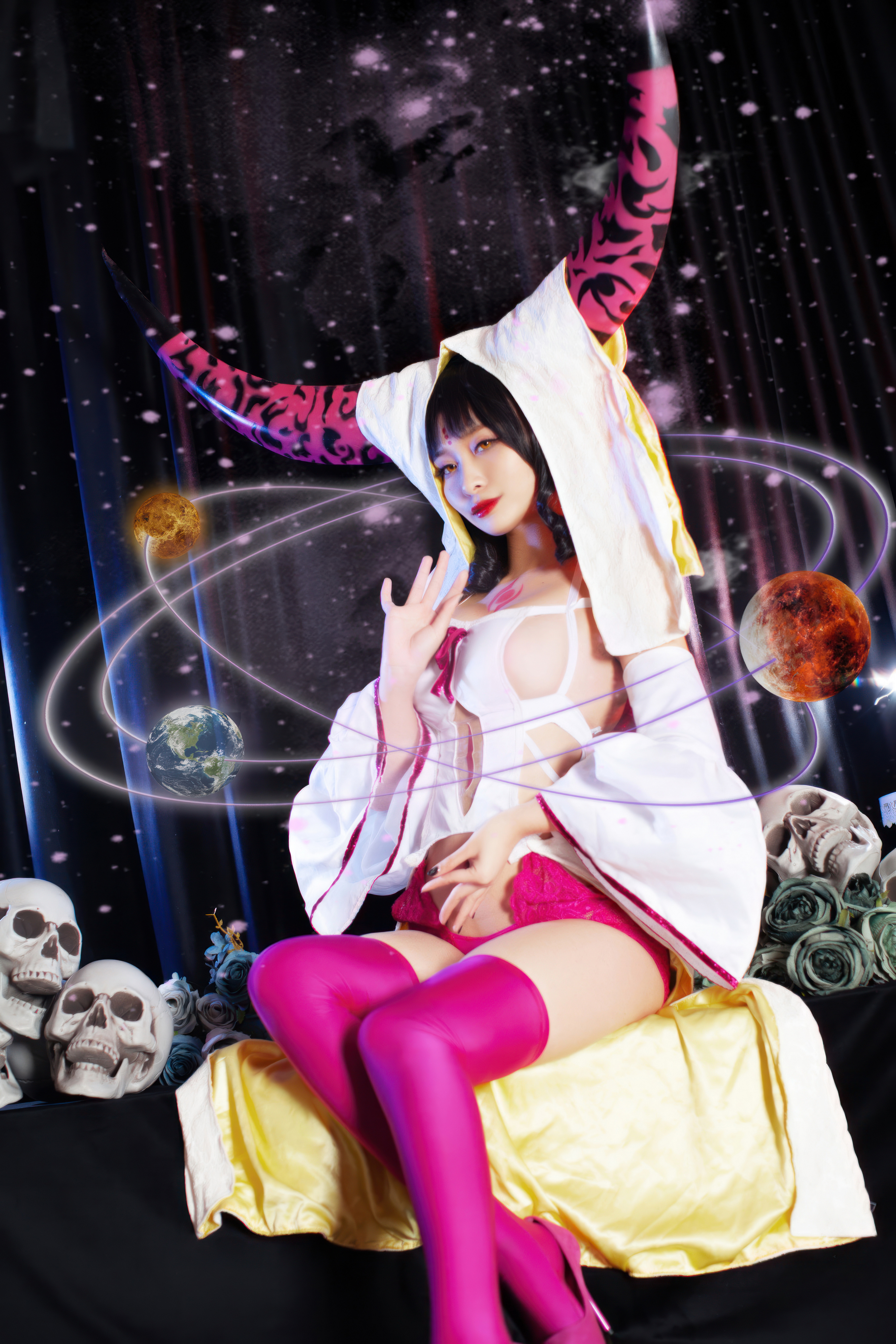 洛璃LoLiSAMA – 全套122期含随包视频[87.3G-2026.9] 组图