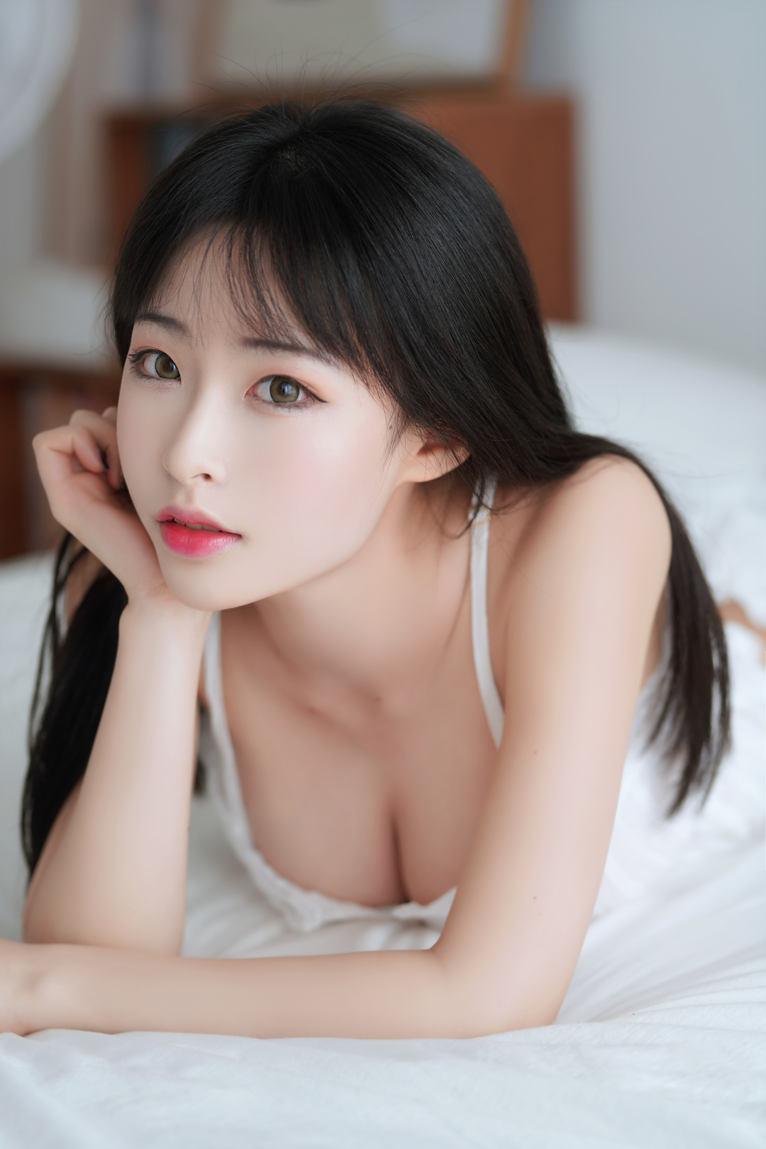 清水由乃 – 全套103期含随包视频[98.3G-2026.9]